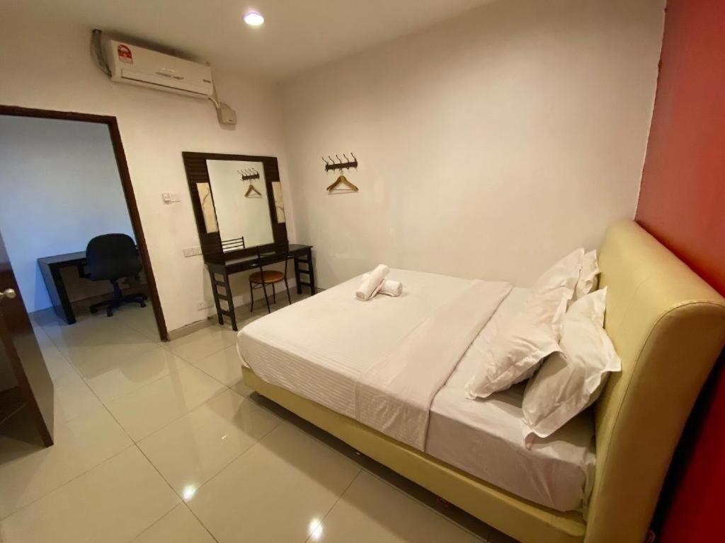 Sun Sega Hotel Perai Exterior foto